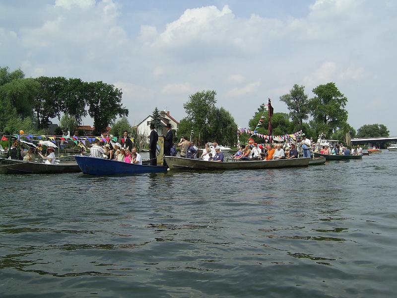 AV 06 19.JPG